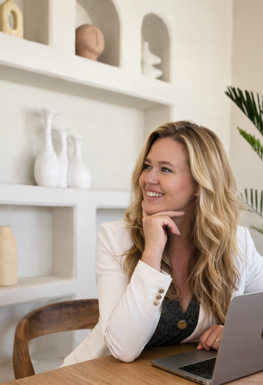 Featured author image: Blog